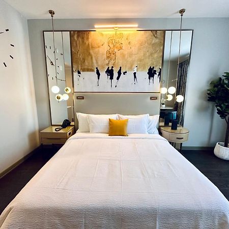 Chez Hotel Arlington Heights Zewnętrze zdjęcie